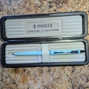 Parker Classic Windsor Blue Ballpoint Pen